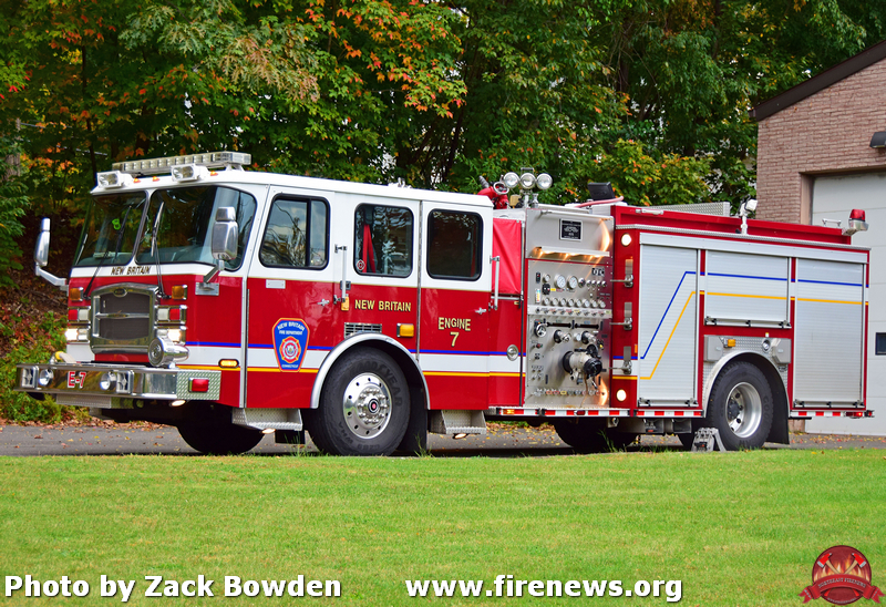 PATCH FIRE AND RESCUE FIRE DEPARTMENT SOUTHSIDE NEW BRITAIN ENGINE LADDER 2 CT 